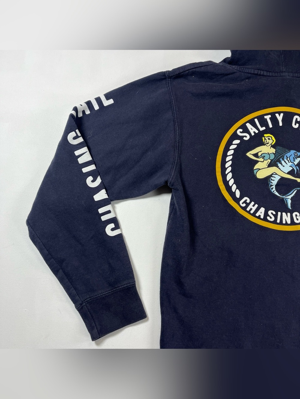 Salty Crew Chasing Tail Black Sweatshirt Hoodie Graphic Logo Fish Men’s S - Picture 2 of 13